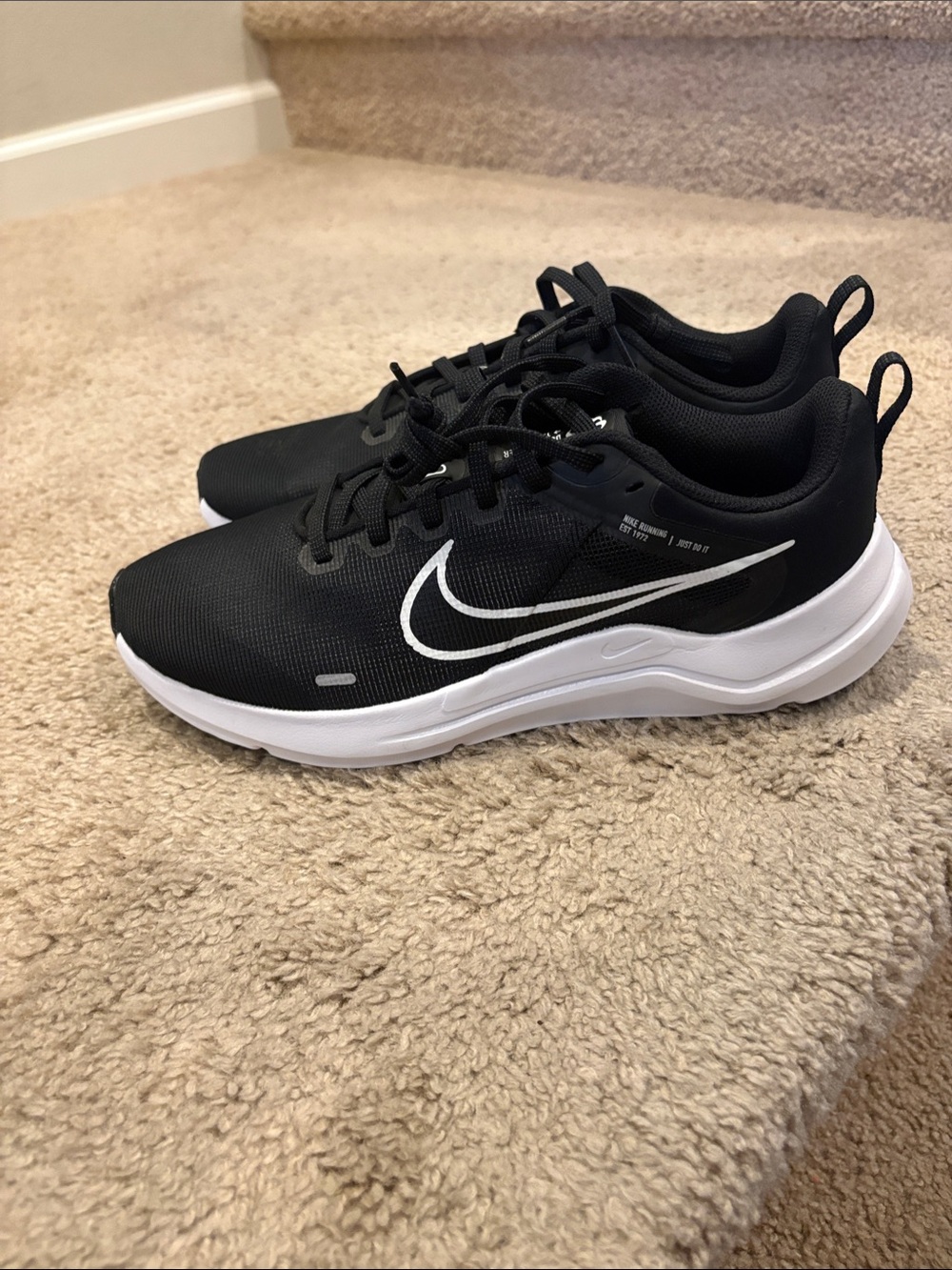 Brand New - Nike Black and White Men's Athletic Sneakers